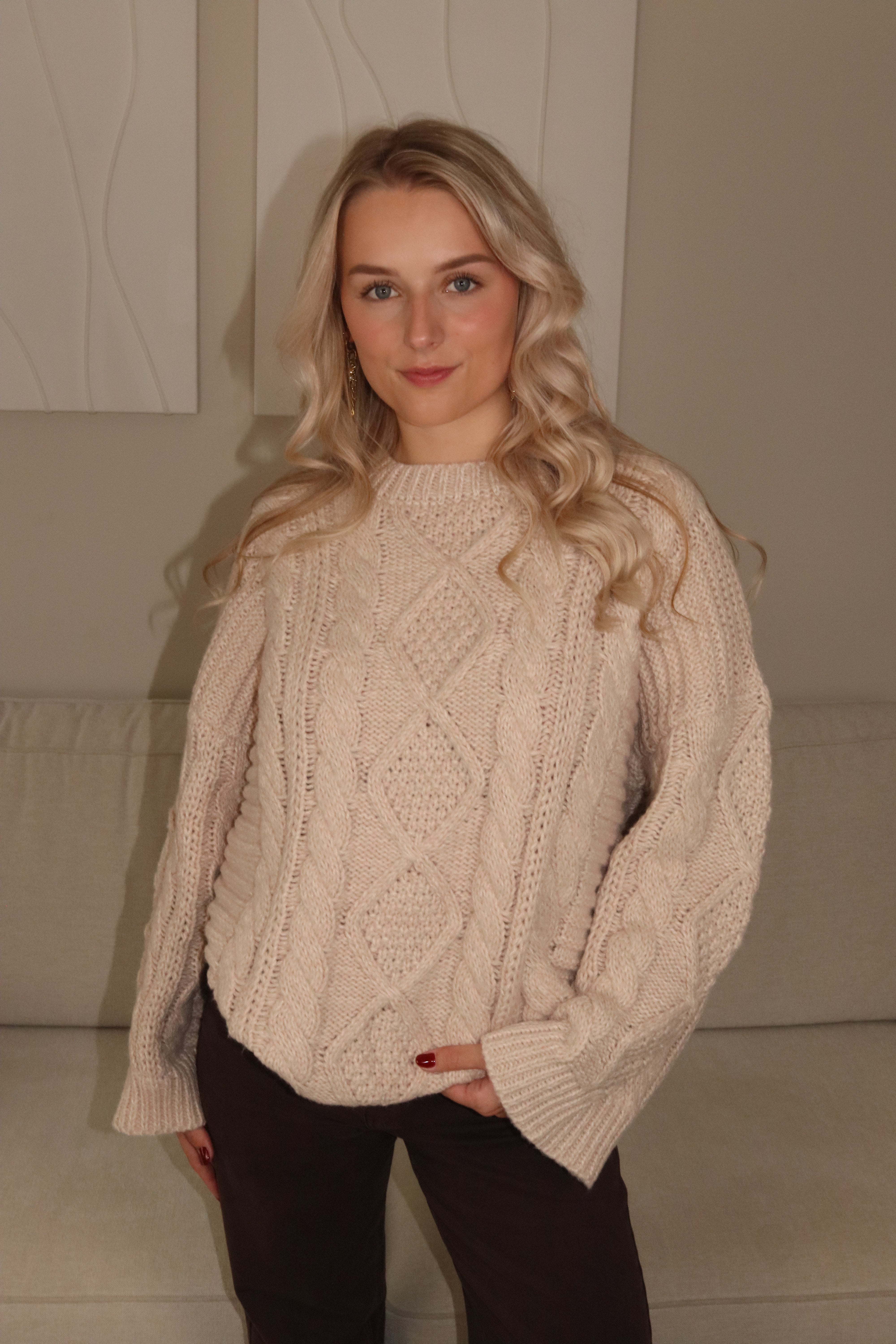 Cable Knit Beige