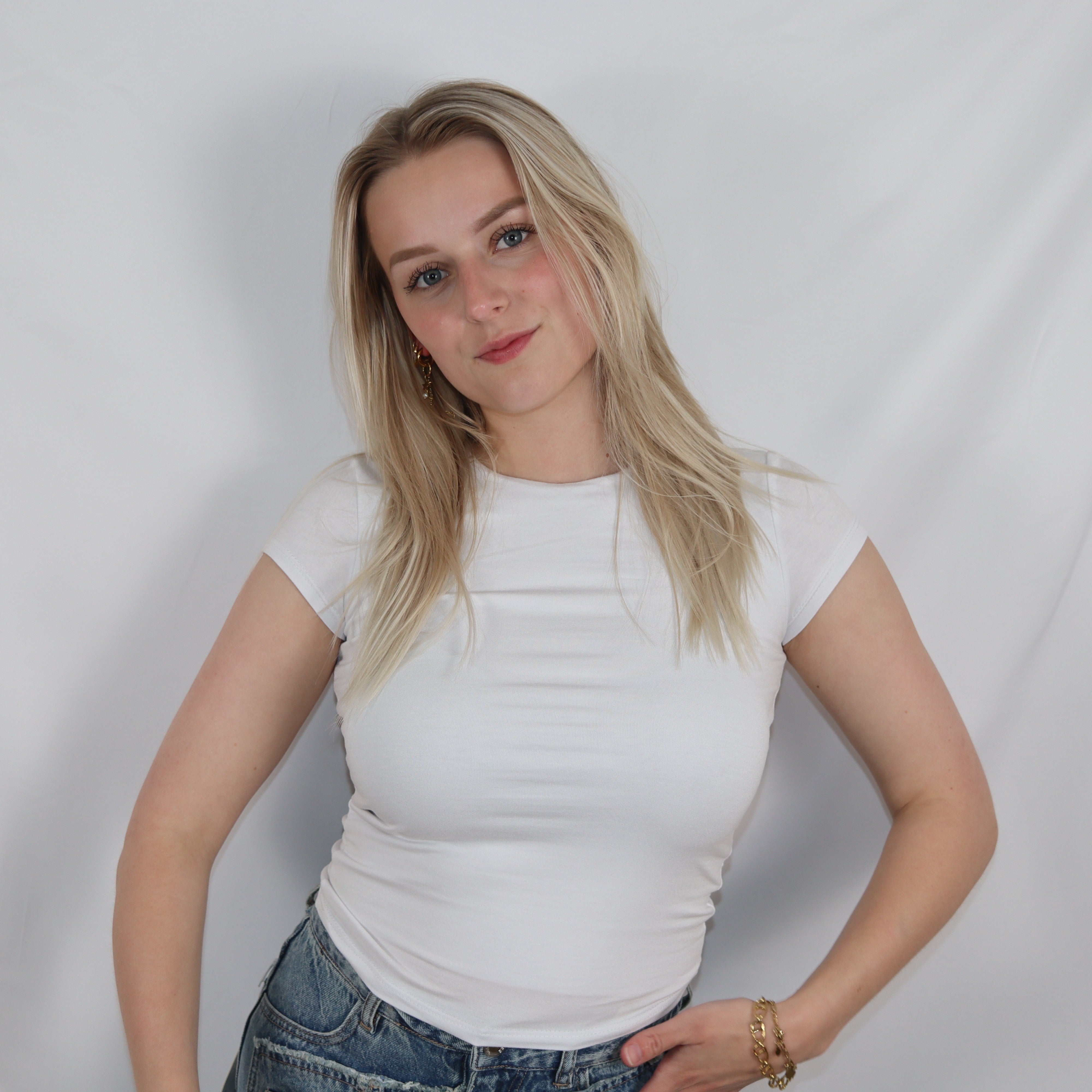 Basic white top